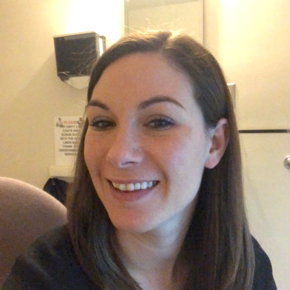 Meet your Posher, Jessica - Picture 1 of 1